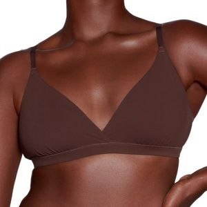 SKIMS Fits Everybody Crossover Bralette M